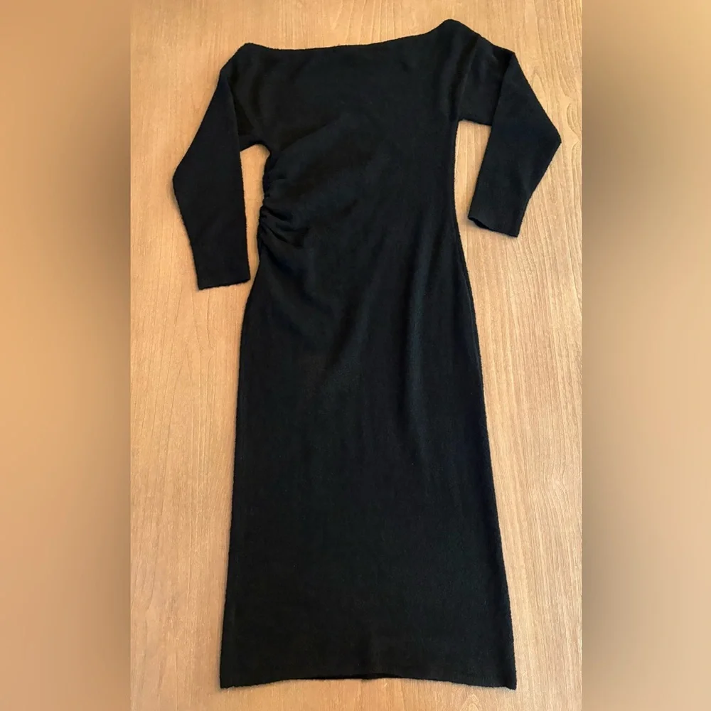Abercrombie & Fitch Boucle Knit Off Shoulder Ruched Maxi Dress Medium Petite NWT